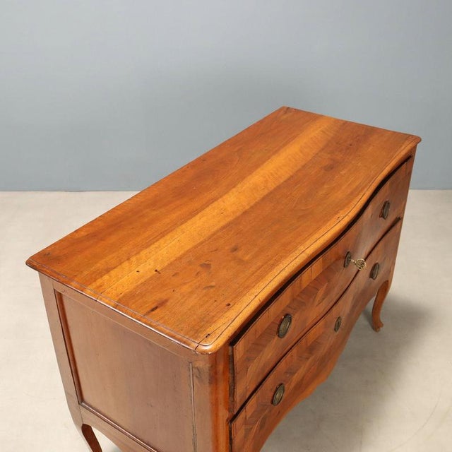 18th Century Barocchetto Walnut Chest of Drawers, Italy For Sale - Image 10 of 12