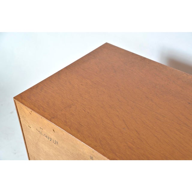 Concorde Range Chest of Drawers in Oak and Beech by John & Sylvia Reid for Stag, 1960s For Sale - Image 12 of 18