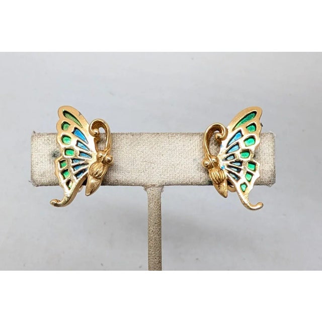 Napier Vintage Signed Napier Goldtone Green & Blue Enamel Butterfly Clip Earrings- 2 Pieces For Sale - Image 4 of 14