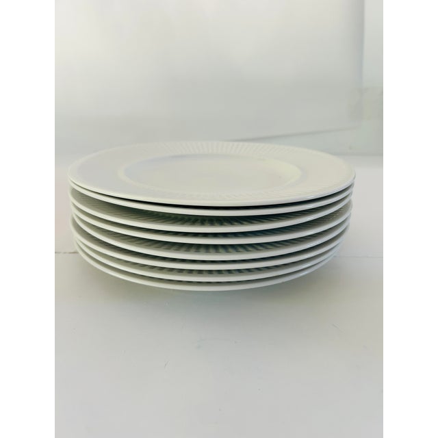 Contemporary Athena Pattern by Johnson Brothers White Dinner Plates S/8, In very Good condition . 10.5"D
