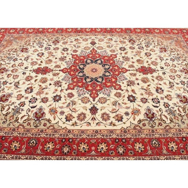 Textile Middle Eastern Rug in Wool For Sale - Image 7 of 11