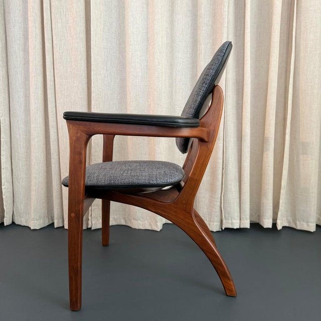 1950s Mid-Century Modern Sculptural Walnut Armchair by Boling Chair Co. For Sale - Image 9 of 10