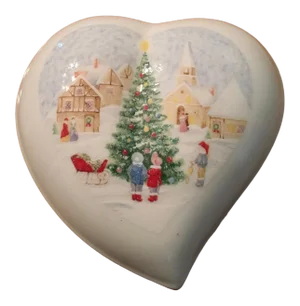 Mikasa Merry Christmas Bone China Fx032 Trinket Keepsake Box