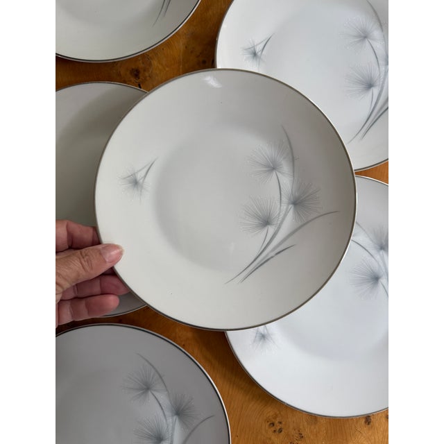 Contemporary 1950s Set of Seven (7) Hutschenreuther Caribe Salad Plates 7.75 Inch German Porcelain White Blue Gray Platinum Rim Minimalist For Sale - Image 3 of 6
