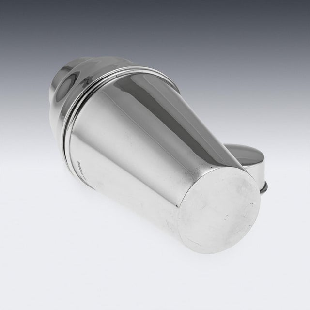 Silver English Art Deco Silver Cocktail Shaker from Sheffield, 1936 For Sale - Image 8 of 15