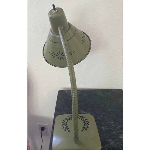 Mid-Century Modern Vintage Mid-Century Modern Keystone Lamp Co. Laurel Leaf Sage Green Desk Lamp For Sale - Image 3 of 3