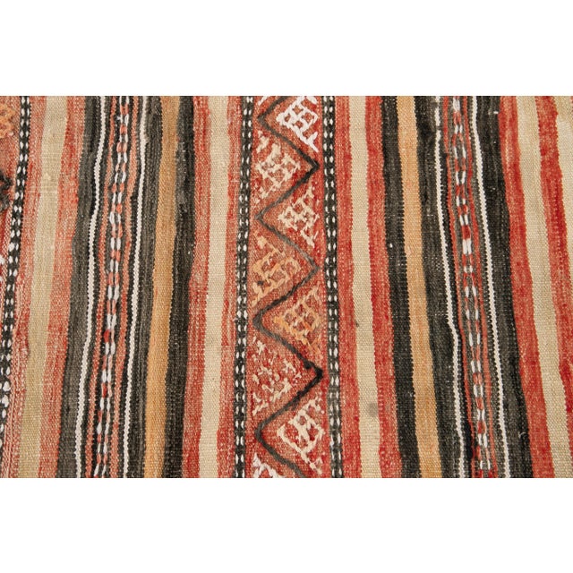 Textile Mid-20th Century Vintage Kilim Rug 4' 8" X 8' 7'' For Sale - Image 7 of 13