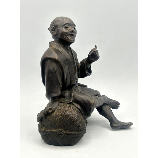 Japanese Japanese Meiji Bronze Okimono Seated Pipe Smoker, Signed Toko, C. 1890 For Sale - Image 3 of 17