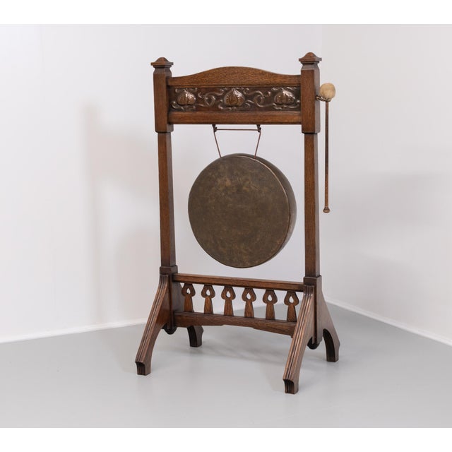 Arts & Crafts Oak & Copper Floor-Standing Dinner Gong attributed to Shapland and Petter, 1890s For Sale - Image 12 of 12