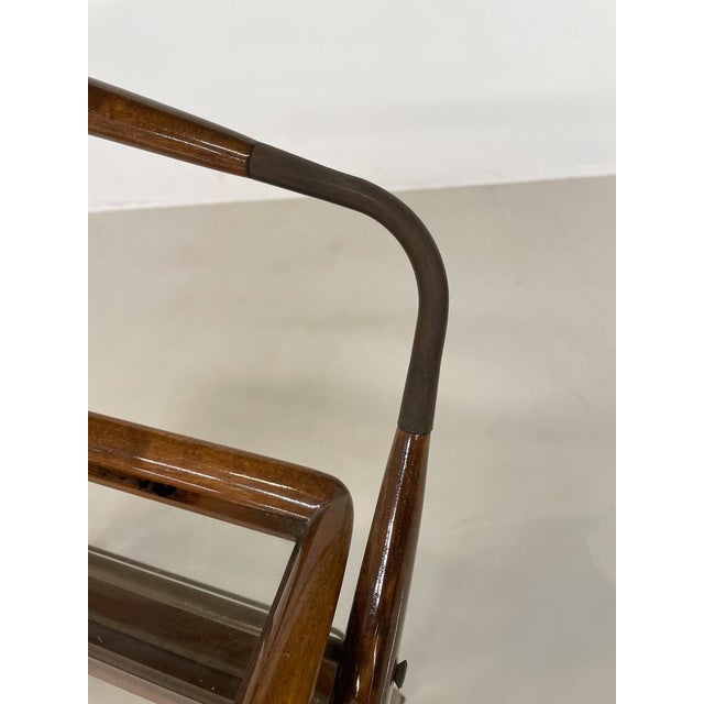 1950s Mid-Century Modern Walnut and Brass Trolley attributed to Cesare Lacca for Cassina, 1950s For Sale - Image 5 of 9