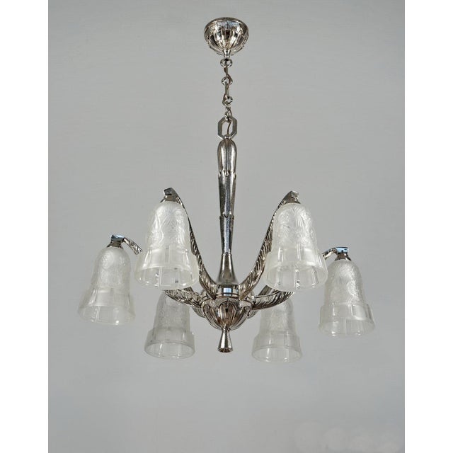 Hettier & Vincent French Art Deco Chandelier 1930s - Floral Glass & Nickeled Bronze For Sale - Image 14 of 15
