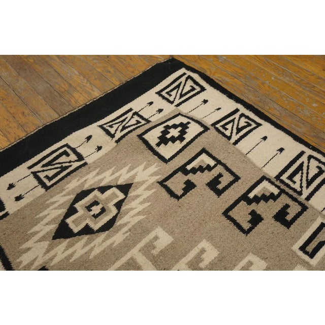 Textile 1940s Gray Geometric Mid-20th Century American Navajo Carpet 4' X 5'8'' Flatweave Wool Rug For Sale - Image 7 of 9