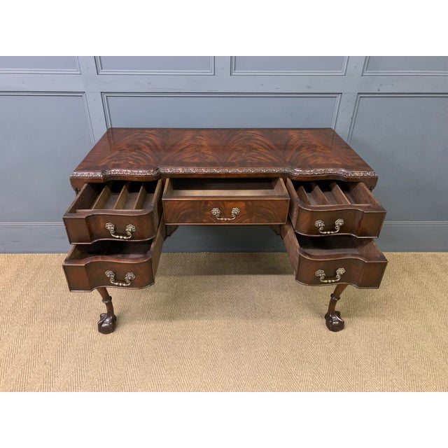 Wood Chippendale Style Writing Desk in Flame Mahogany, 1920 For Sale - Image 7 of 11