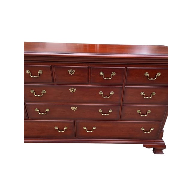 1990s Thomasville Collectors Cherry Dresser Chest of Drawers Chippendale For Sale In Philadelphia - Image 6 of 18