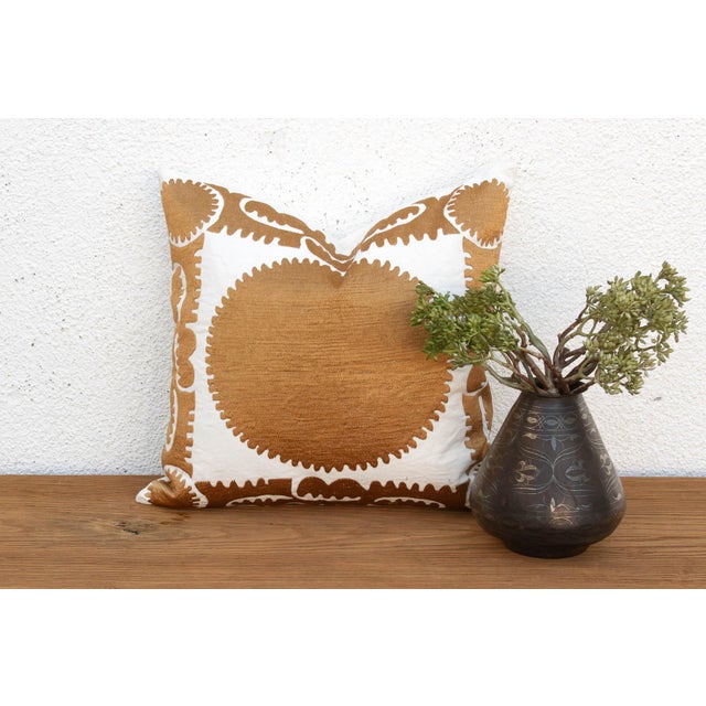 Metal 18"sq Gold & White Medallion Suzani Pillow Cover For Sale - Image 7 of 7