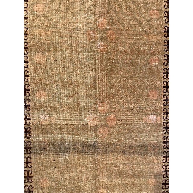 Antique Samarkand Rugs: The desert oasis of Khotan was an important stop on the Silk Road. The people of Khotan were...