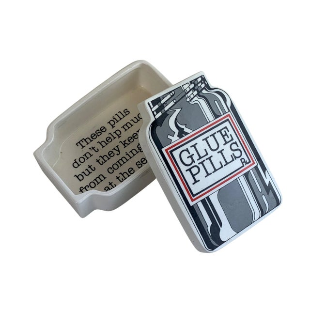 American 1974 "Glue Pills" Box by Fitz & Floyd For Sale - Image 3 of 6