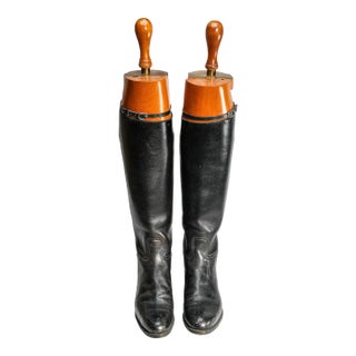 Nice Classic Antique English Black Leather Riding Boots With Wood Trees Home Decor Prop For Sale