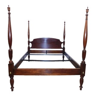 1980s Henkel Harris Mahogany Queen Size Four Post Carved Bed Made in Virginia For Sale