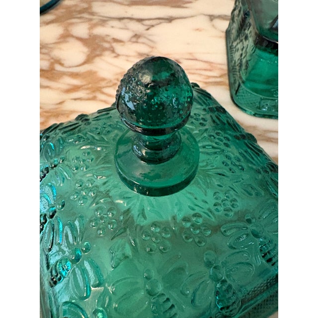 Vintage Indiana Glass Tiara Exclusive Spruce Bee Box in Original Box For Sale - Image 9 of 12