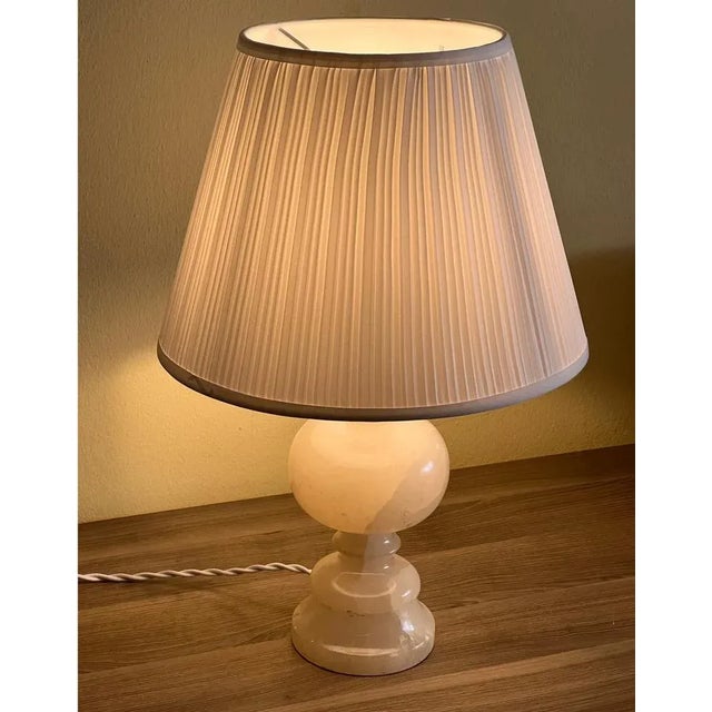 Vintage French Table Lamp in Alabaster, 1950s For Sale - Image 3 of 9