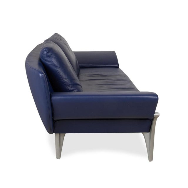 Navy Blue Leather 1600 Three-Seater Sofa with Manual Function from Rolf Benz For Sale - Image 12 of 15