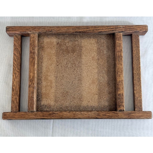 1960s Arts & Crafts Wooden Tile Stand With Hand-Painted Ceramic Tile Trivet C. 1920s–1940s For Sale - Image 5 of 5