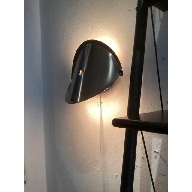 Halogeen R7 bulb , you can also put a led blub inside. This piece has an attribution mark, I am sure that it is completely...