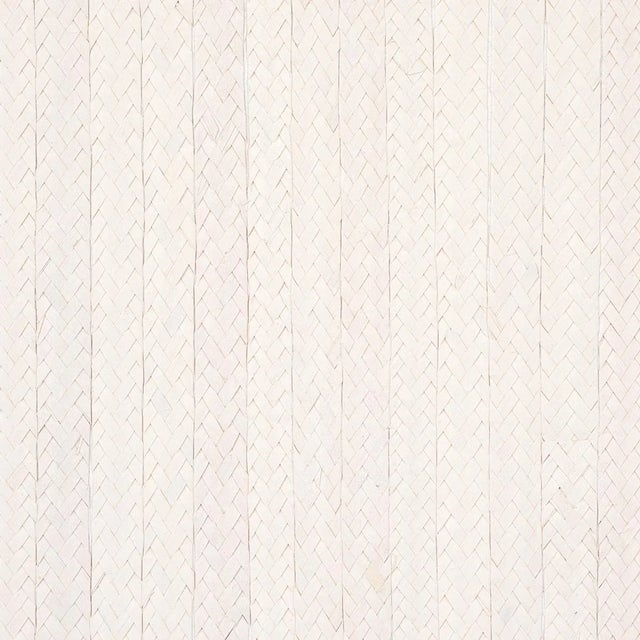 Sample - Schumacher Braided Buri Wallpaper in Ivory For Sale In New York - Image 6 of 6