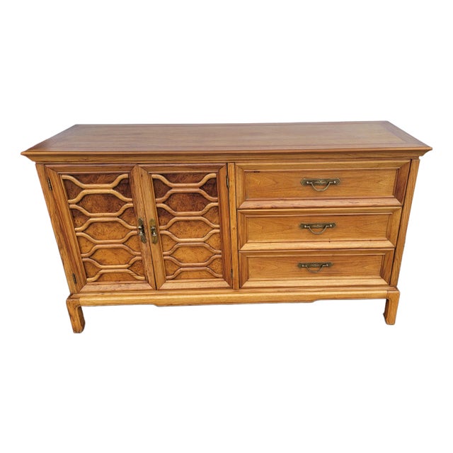 1960s Hollywood Regency Boho Thomasville Shalimar Credenza Small Pecan For Sale