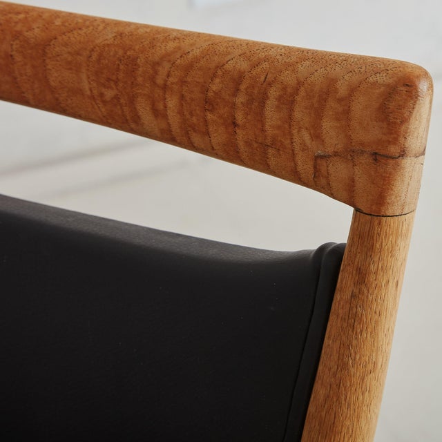 'Sw86' Black Vinyl + Oak Dining Chair by Finn Juhl - 3 Available For Sale - Image 9 of 11