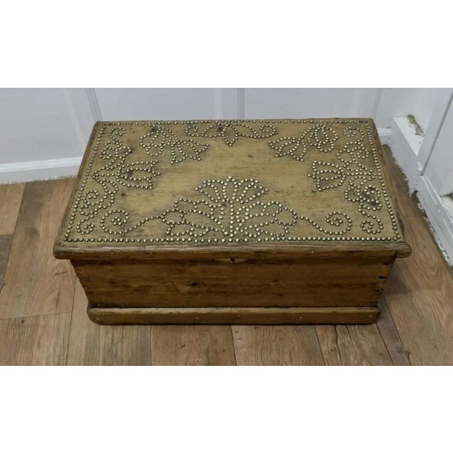 Vintage Victorian Blanket Chest in Pine For Sale - Image 6 of 8