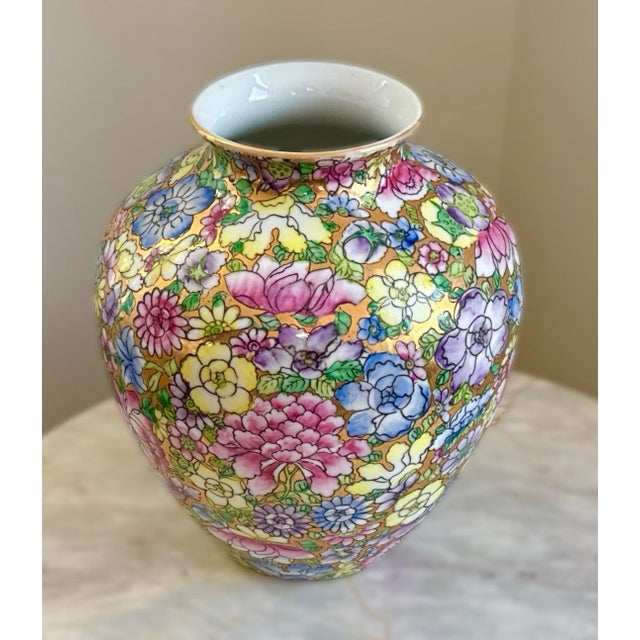 Japanese Vintage Japanese Porcelain Mille Fleur "Thousand Flowers" Vase / Urn For Sale - Image 3 of 9