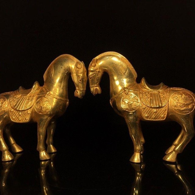 Chinese Pair of Vintage Chinese Gilt Bronze Horse Figures – Tang Style Saddled Horses For Sale - Image 3 of 9