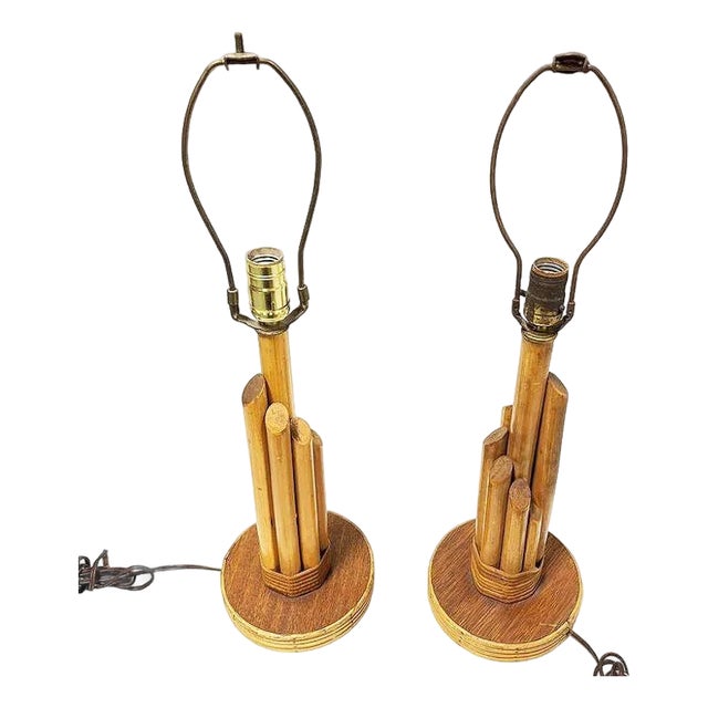 1950s Mid Century Modern Sculptural Mahogany & Wicker Wrapped Rattan Graduated 7-Pole Table Lamps, Pair For Sale