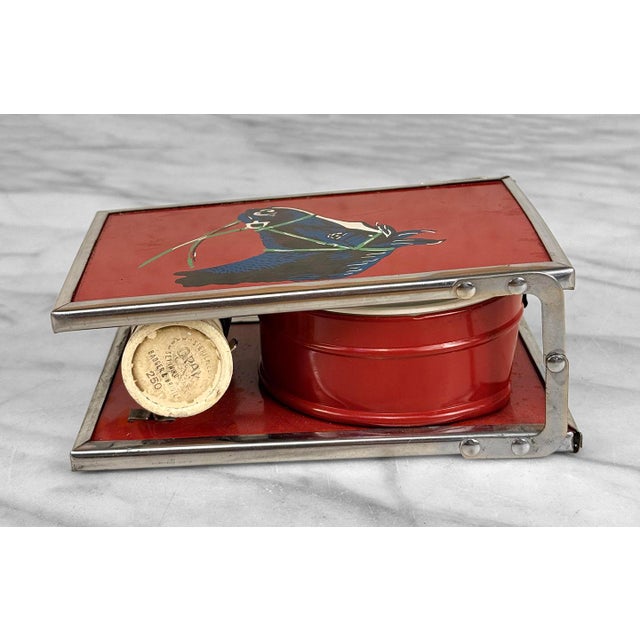 Metal Vintage Traditional Equestrian Horse Travel Shaving Kit Mirror W/ Brush For Sale - Image 7 of 9