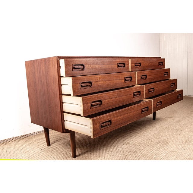 Large Danish Double Chest of 8 Drawers in Teak from Dyrlund, 1960s For Sale - Image 11 of 18