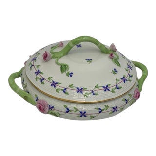 Vintage Herend Hungary Blue Garland PBG Round Covered Vegetable Dish Form 86 C. 1980s For Sale