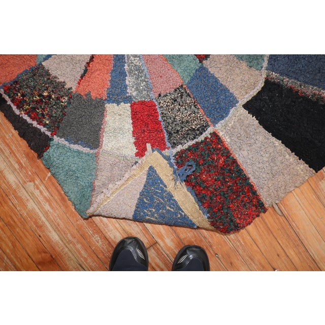 Mid 20th Century Vintage American Hooked Scatter Size Rug - 3'2" x 5'11" For Sale - Image 5 of 10
