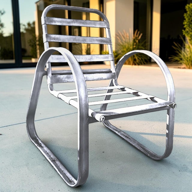 1990s Vintage Atomic Age Wide Vinyl Strapped Aluminum Framed Dining Armchairs - Set of 4 For Sale - Image 5 of 13