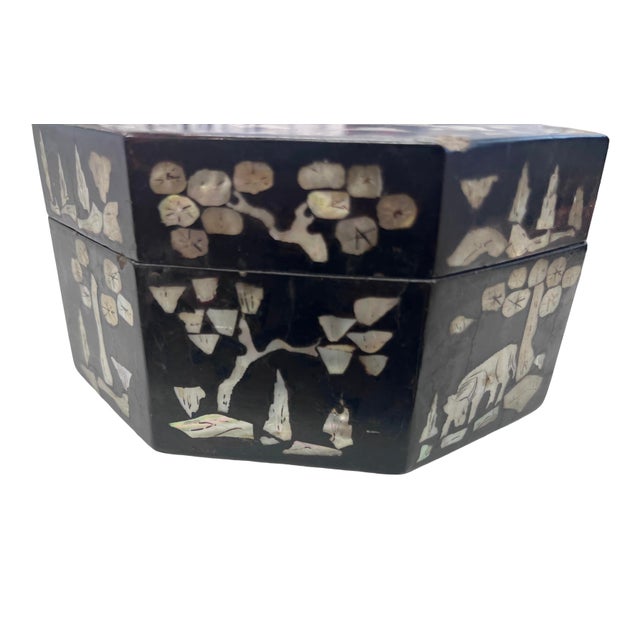Asian Black Lacquered Decorative Box Featuring an Intricate Mother-of-Pearl Inlay For Sale - Image 3 of 5