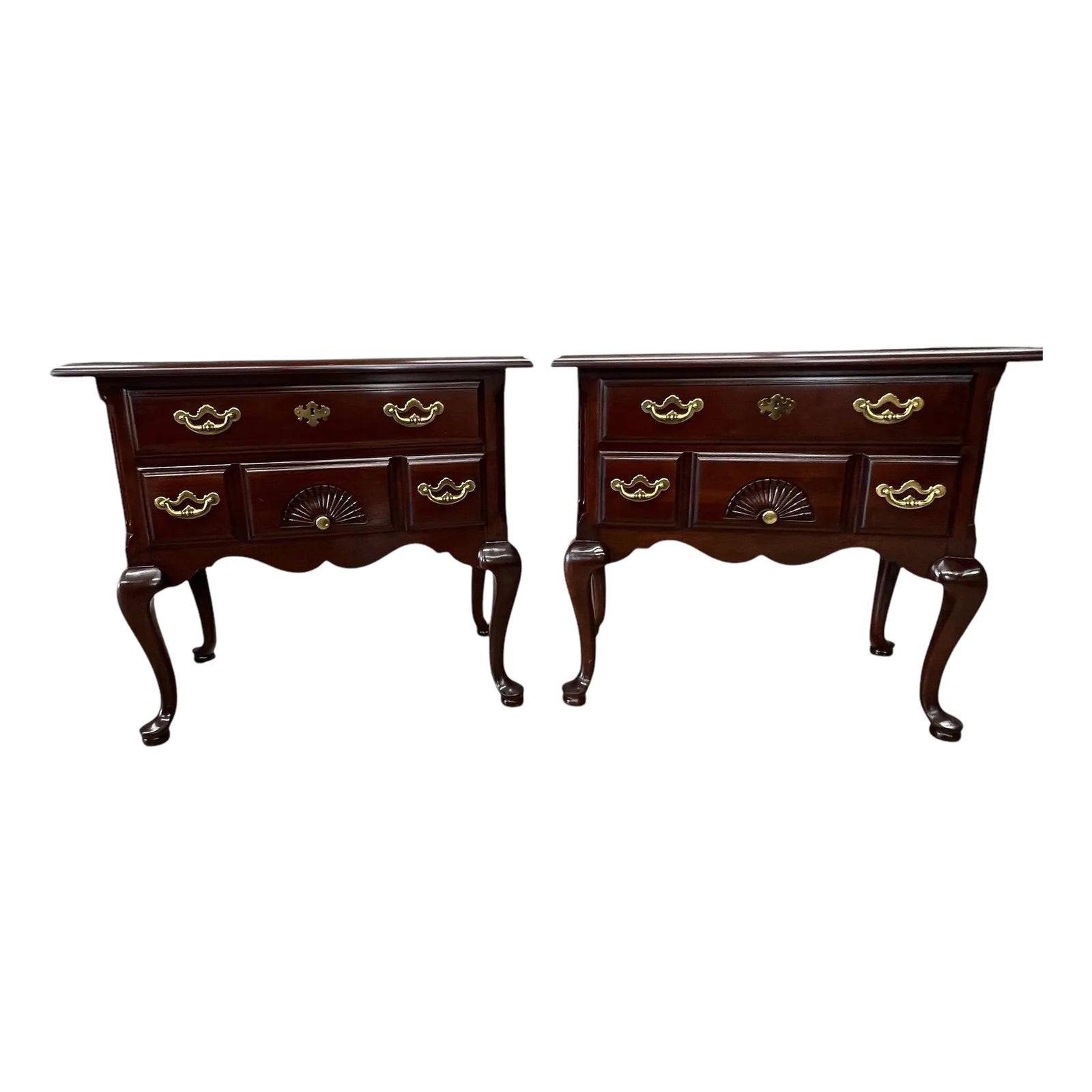Thomasville Mahogany Two Drawer Large Size Nightstand/ Side Table