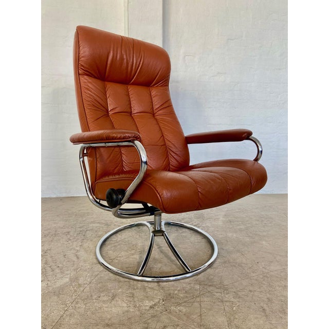 Vintage Cognac Leather Ekornes Stressless Reclining Lounge Chair & Stool 1960,s For Sale - Image 6 of 18