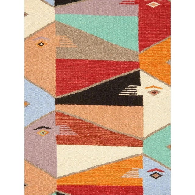 Here is an intriguing and decidedly modern Tuscany style carpet - a style that was flatweave of top-quality wool in...