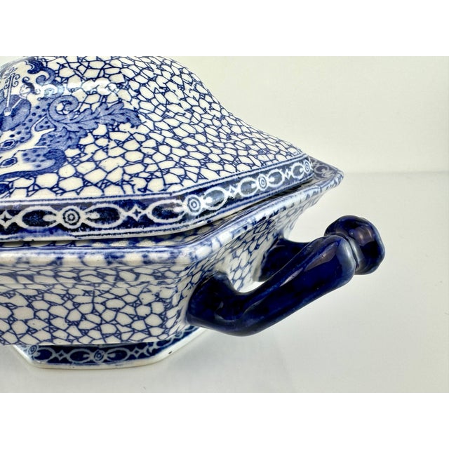 English Antique William Adams Blue & White Lidded Tureens, Chinese Pattern Influence, a Pair For Sale - Image 3 of 12