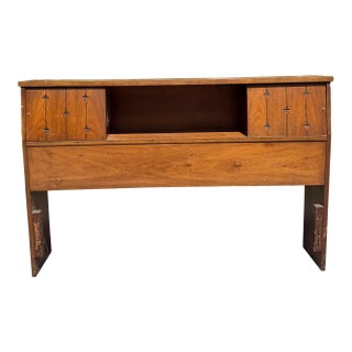Mid 20th Century Attributed Broyhill Saga Full Size Walnut Mid Century Modern Headboard For Sale