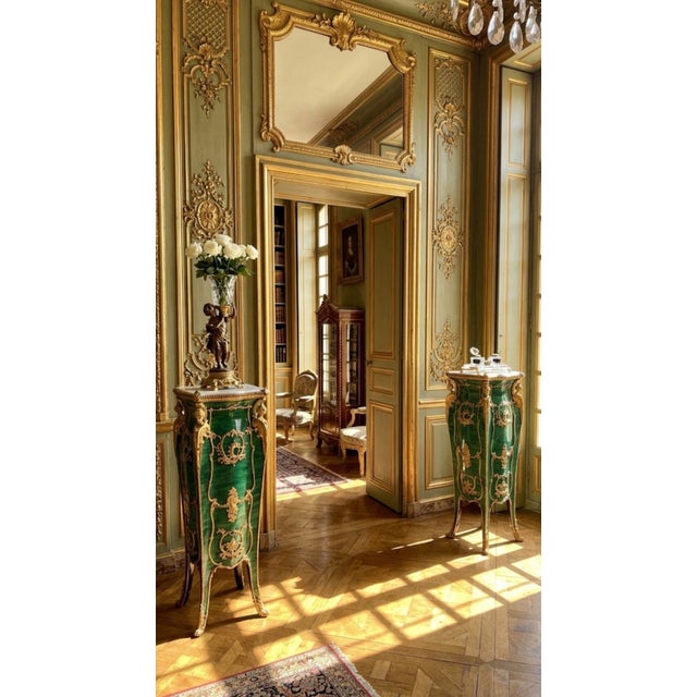 Pair of Faux Malachite Pedestals For Sale In New York - Image 6 of 8