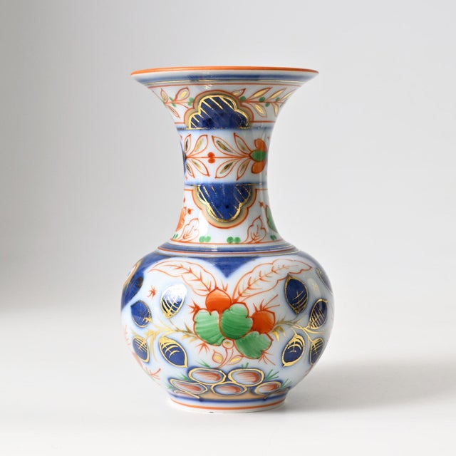 Hand-Painted Porcelain Vase from Bayeux, 1800s For Sale - Image 11 of 11