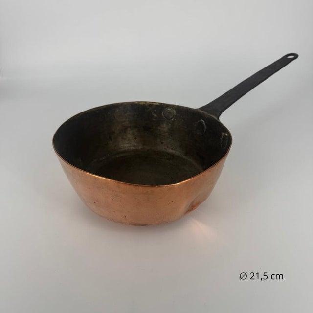 Copper Vintage French Copper Saucepans, 1960s, Set of 5 For Sale - Image 8 of 18