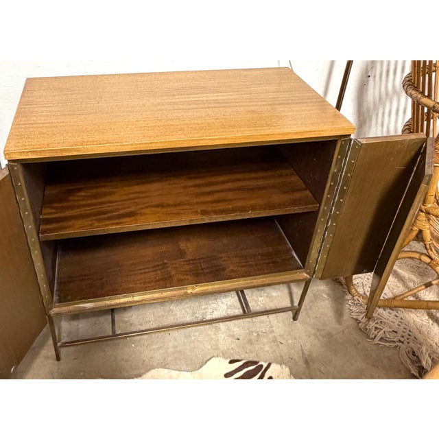 Mid 20th Century Paul McCobb for Calvin “Irwin Collection” Diminutive Bi-Fold Cabinet or Dry Bar For Sale - Image 5 of 11